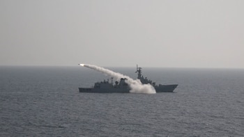 La anomalía en los drones marítimos fue detectada en una revisión rutinaria de comunicaciones y abrió una investigación sobre los datos transmitidos (Saudi Royal Navy/Handout via REUTERS)