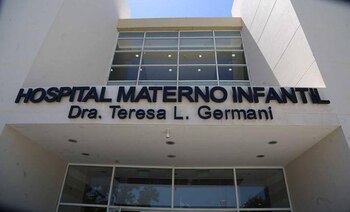 fachada del hospital Teresa Germani de Laferrere, La Matanza