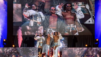 Johnny Consejo junto a Mansoor