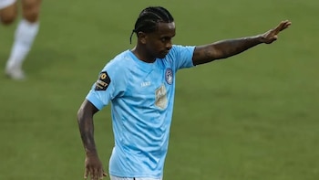 Yordy Reyna perdió ante Rotor Volgogrado y retrasó su ascenso en Rusia: jugó todo el partido con Rodina Moscú