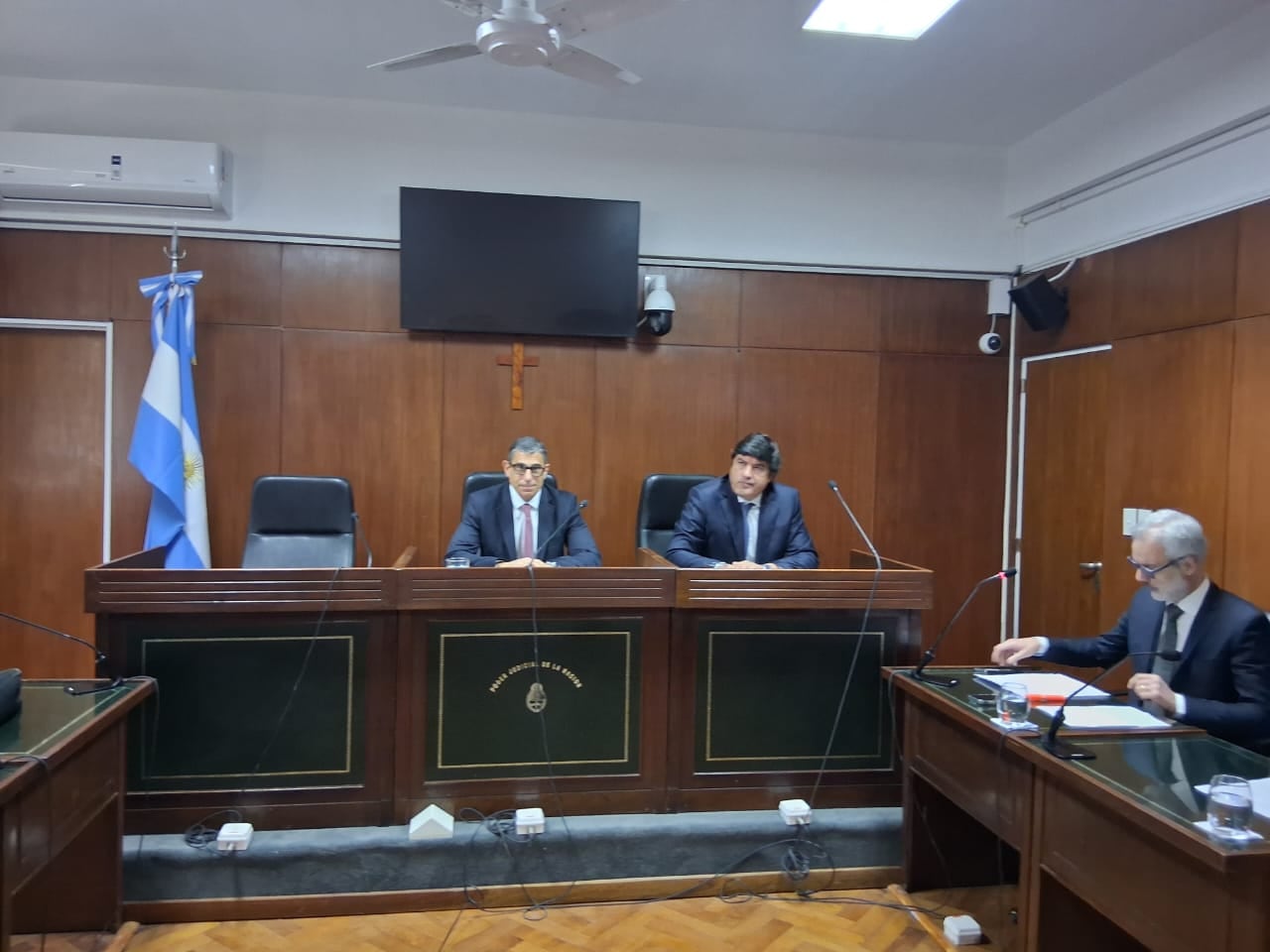 Los jueces Daniel Petrone, Javier Carbajo y Diego Barroetaveña quedaron en condiciones de dictar resolución tras escuchar a las partes