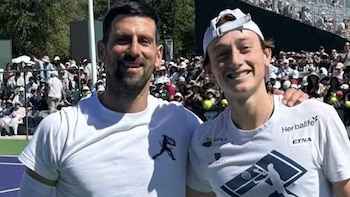 “Machu Picchu te espera, amigo”: la respuesta de Ignacio Buse a la felicitación de Novak Djokovic tras su consagración en Hamburgo