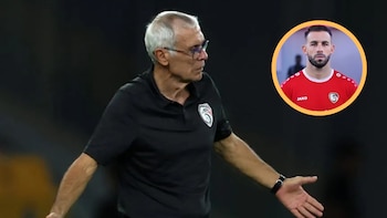“Héctor Cúper siempre trató a todos por igual, es muy directo”, el testimonio de jugador de Siria sobre la gestión del nuevo DT de la ‘U’