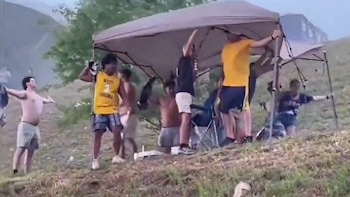 Fuertes vientos dejaron cinco hospitalizados durante un partido universitario en West Virginia