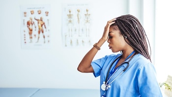 Por qué los médicos se retiran a una edad temprana