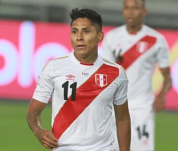 Raúl Ruidíaz anotó 4 goles