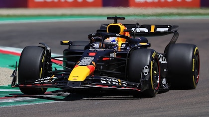 Verstappen lidera la clasificación por la mínima: Sainz saldrá quinto y Alonso no pasa la Q1