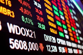 A nivel global, los efectos de la guerra en Ucrania serán “sobre todo indirectos y difíciles de anticipar”, ya que las inversiones hacia y desde Rusia ya estaban a un nivel relativamente bajo desde que comenzaran las sanciones internacionales al país en 2014, por la anexión unilateral rusa de Crimea y el conflicto en el Donbás. REUTERS/Amanda Perobelli