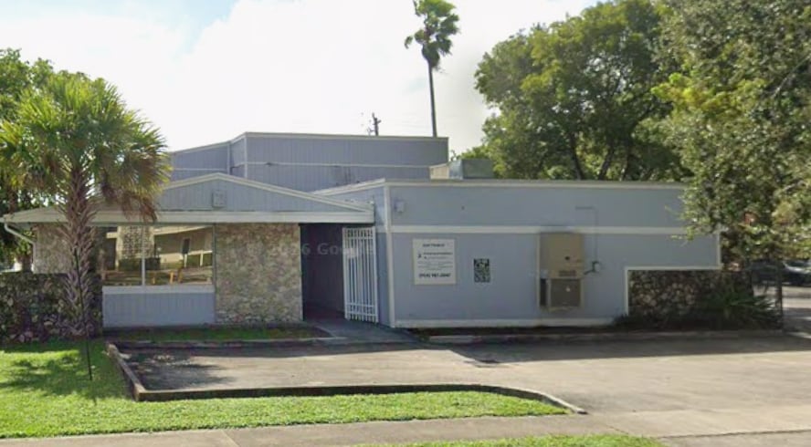 Chinchilla acudió a Advanced Orthopedics, ubicado en 3500 Tyler St., Hollywood, Florida (Google Street View)