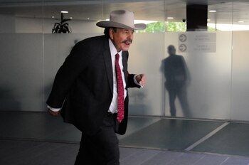 Armando Guadiana busca competir, por