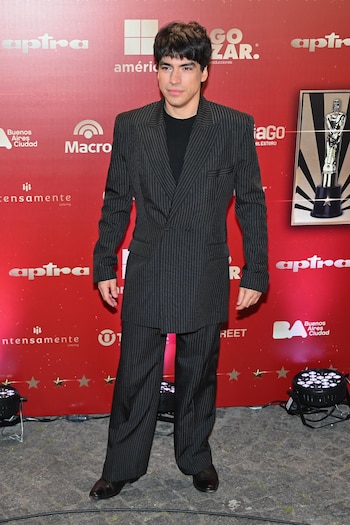 Agustín Sullivan apareció con un