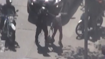 Video: un limpiavidrios protagonizó una