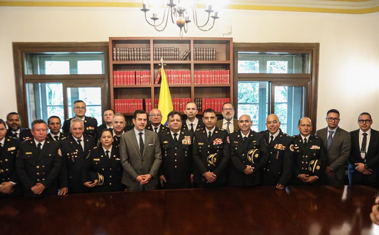 La Dirección General de Bomberos de Colombia quedó a cargo de liderar el Sistema Nacional de Bomberos, reforzar la prevención y mejorar la atención ante emergencias y fenómenos naturales - crédito Ministerio del Interior