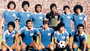 El Salvador debutó en la Copa Mundial España 1982 enfrentando a Hungría el 15 de junio, en el estadio Manuel Martínez Valero de Elche. (Foto retomada de La Prensa Gráfica)