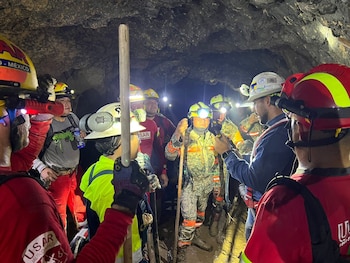 Los túneles quedaron inundados tras la entrada de agua y lodo provocada por el colapso.