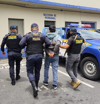 Una orden de captura contra Enrique Eduardo E. fue emitida por un juzgado de El Salvador el 22 de mayo.(Cortesía: PNC de Guatemala)