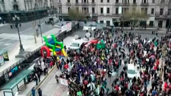 Una silla de ruedas inflable