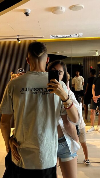 Otra imagen de Pezzella y