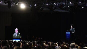 Luis Caputo participó del 10°