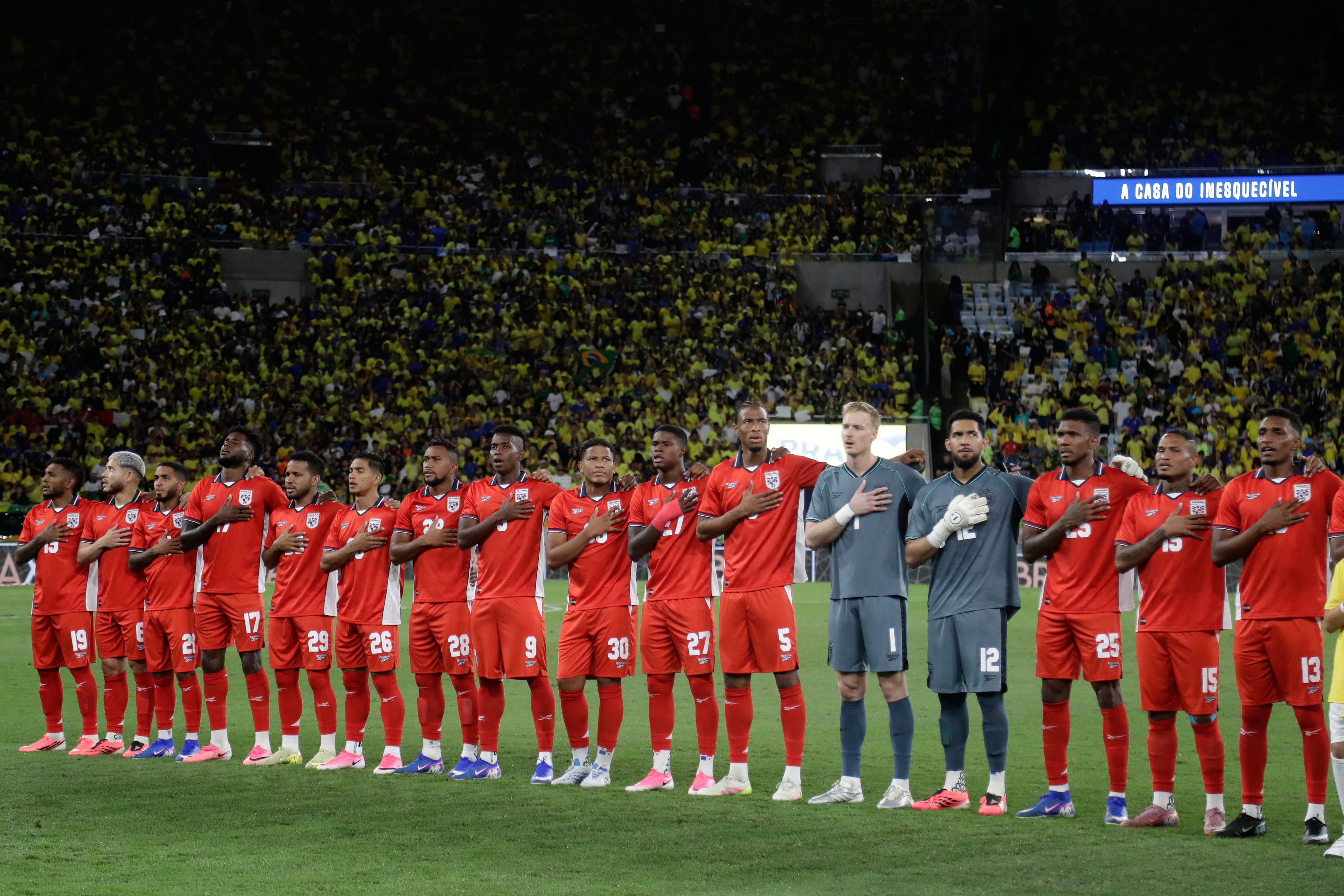 Panamá cerró su preparación con un empate ante Bosnia y una derrota por goleada ante Brasil. Por ello, el cuerpo técnico señala el primer partido como clave para avanzar de la fase de grupos. (AP Foto/Bruna Prado)