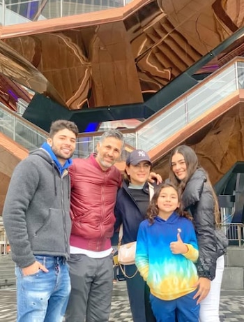 La pareja se separó sin