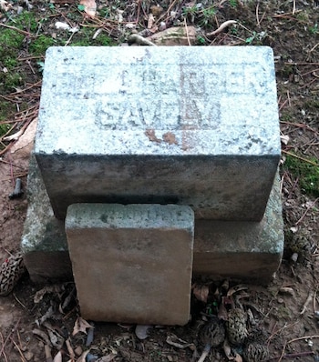 La tumba de Ella Harper