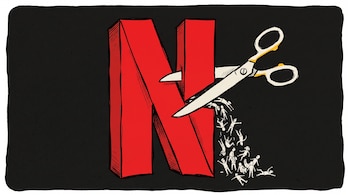 Una tijera grande corta la parte derecha de una letra N roja sobre fondo negro mientras pequeñas figuras blancas caen de la hendidura.