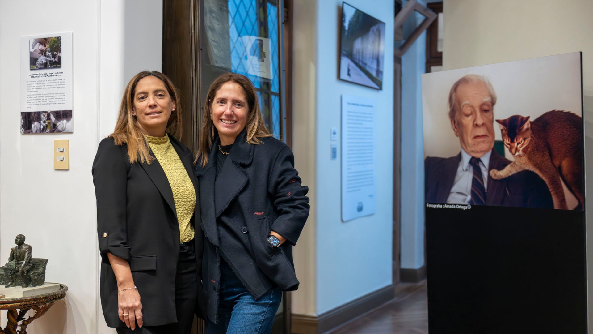 María Victoria y Mariana Kodama, en la Fundación Internacional Jorge Luis Borges. (Adrián Escandar)