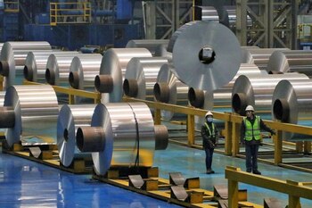 Los uigures son sometidos a trabajos forzados en Xinjiang, la segunda mayor región productora de aluminio en China (REUTERS)
