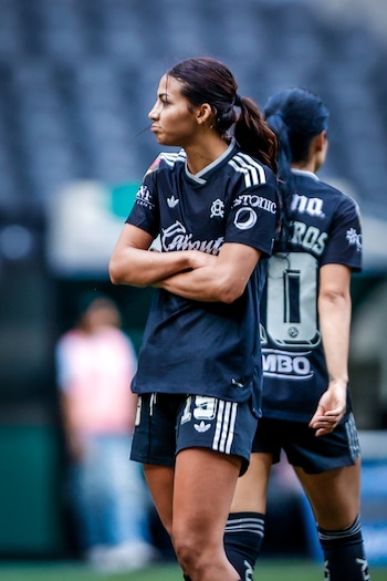 Dentro de la goliza en el Estadio Azteca, Montserrat Saldívar y Geyse Ferreira firmaron dobletes en la segunda mitad. (X/ @AmericaFemenil)