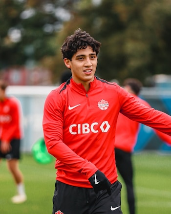 El ofensor ya ha defendido los colores de Canadá, por lo que no es desconocido el futbol de este país.