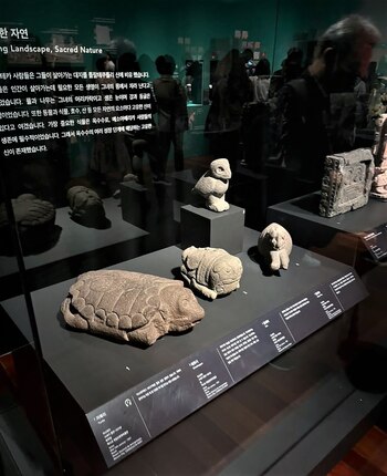 Piezas arqueológicas de la exposición