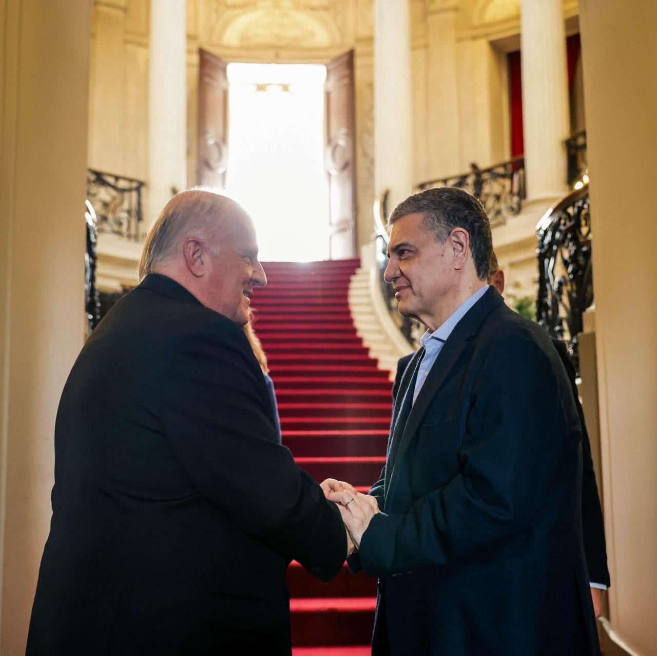 El encuentro anticipó la visita del papa León XIV