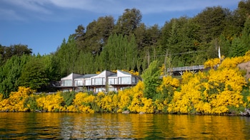 Villa La Angostura, una perla