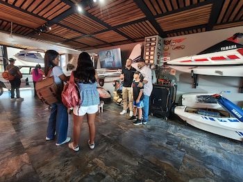 Turistas pagan entre 20.000 y