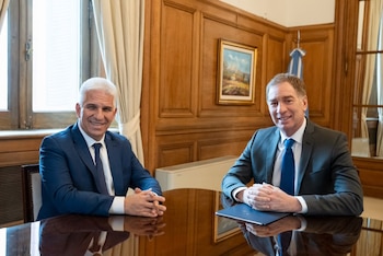 El jefe de Gabinete, Diego Santilli, con el gobernador de San Luis, Claudio Poggi, en Casa Rosada
