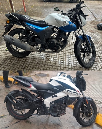 Las motos que usaban los delincuentes para retirar los pedidos de dinero que hacían