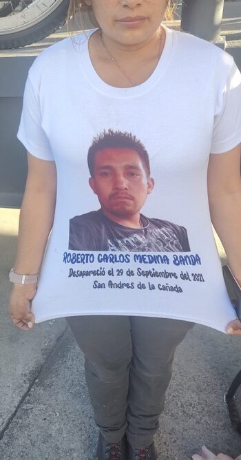 La familia de Roberto sigue