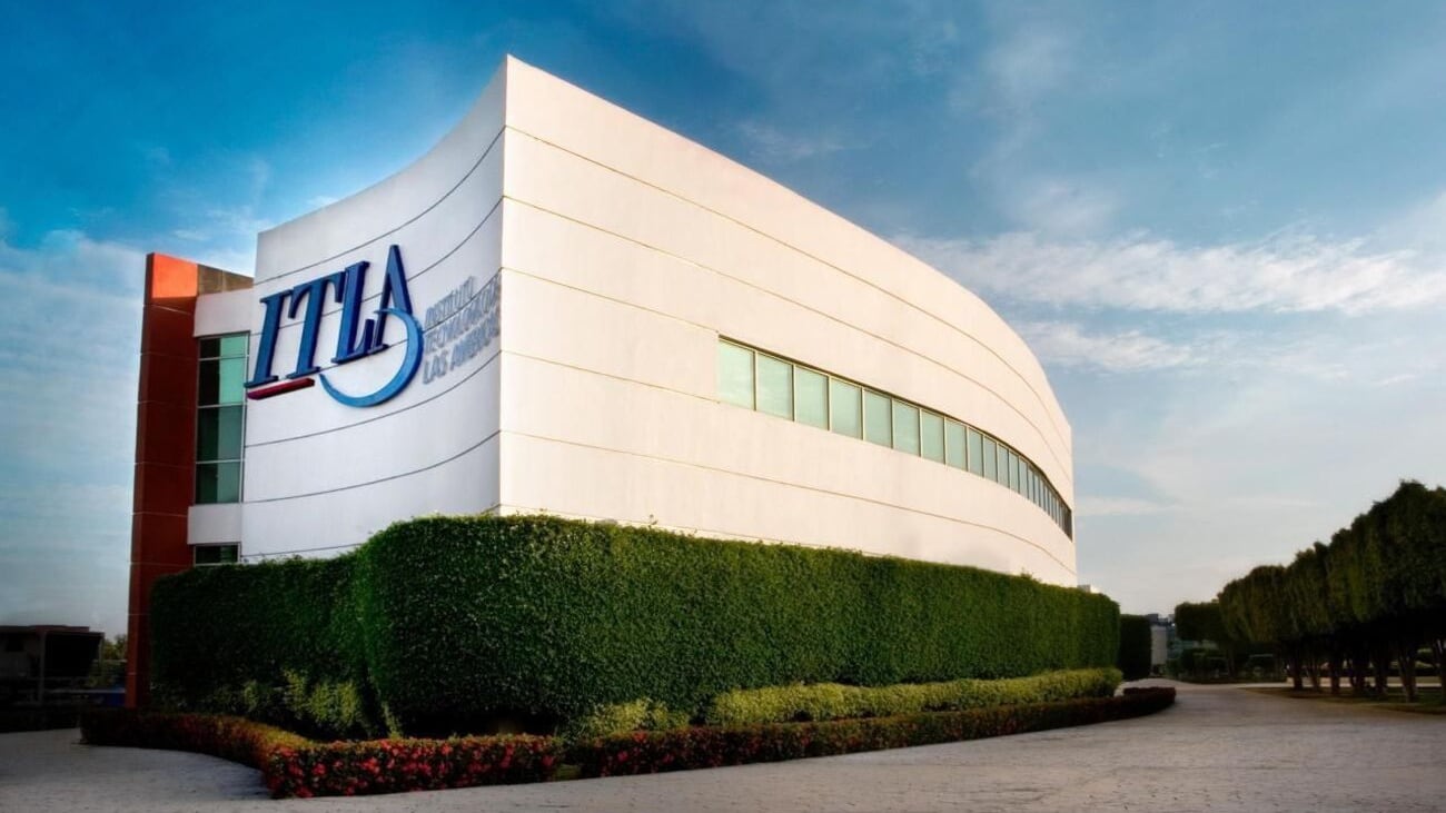 El ITLA presentó su primer tecnólogo en Semiconductores y Microelectrónica, marcando un hito en la educación técnica de República Dominicana. (Cortesía: Gobierno de República Dominicana)