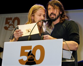 FILE PHOTO: Taylor Hawkins and