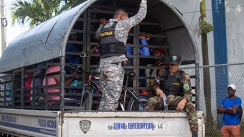 Murió un hombre que saltó