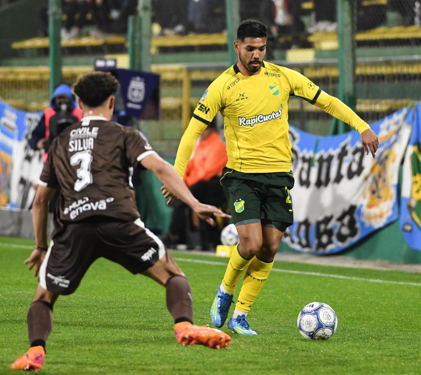 Defensa y Justicia recibe a Platense en Florencio Varela (@ClubDefensayJus)