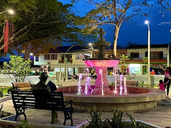 En 2025, solo se registraron 15 nacimientos en el municipio, cifra que ilustra la crisis demográfica que enfrenta la comunidad - crédito tarsoantioquiacolombia / Instagram