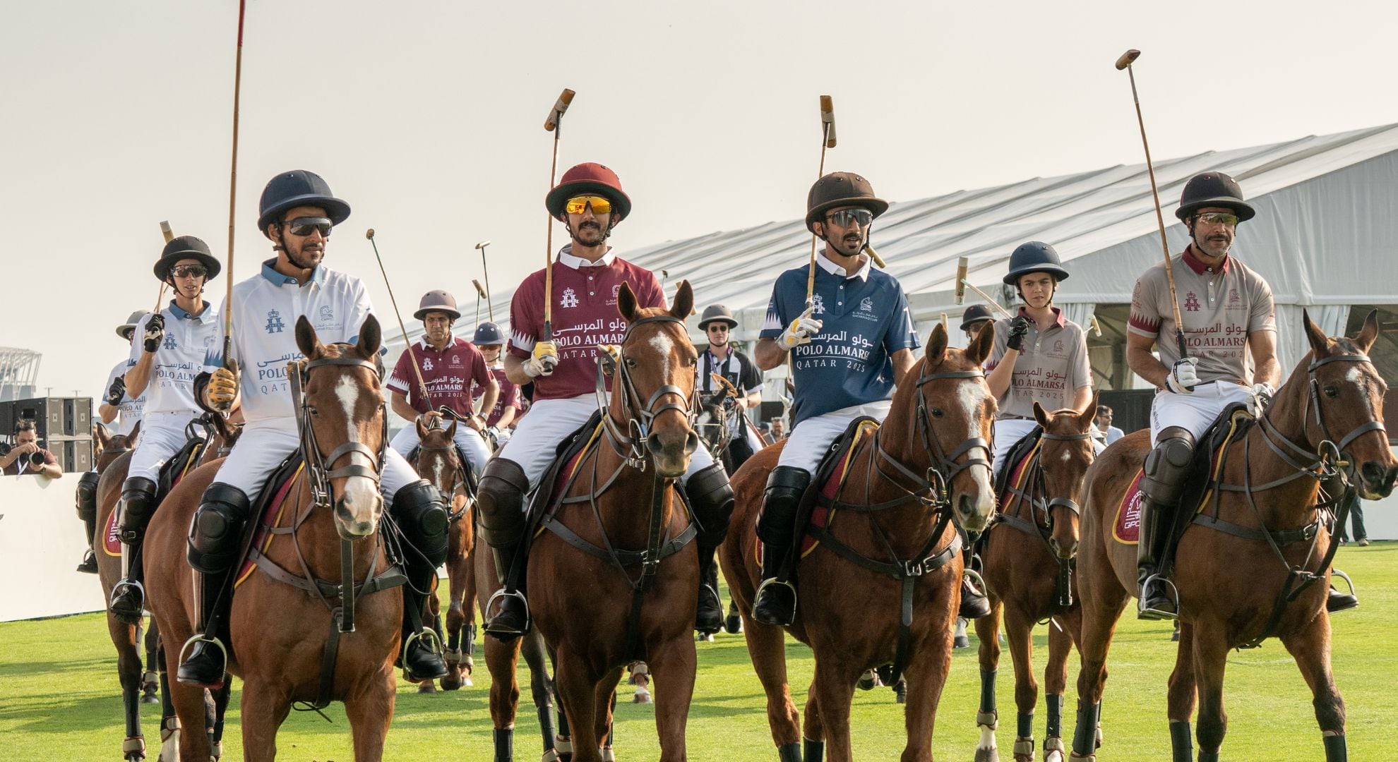 Durante tres jornadas, polistas argentinos, qataríes y chilenos presentaron el deporte en el país árabe (Fotos: Polo AlMarsa)