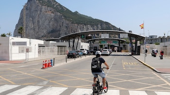 Gibraltar ya no es un paraíso fiscal: Hacienda saca al peñón de la lista de ‘jurisdicciones no cooperativas’ y mete a Rusia