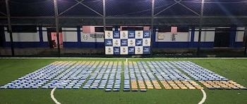 El operativo de la Armada que frenó una Go-Fast antes de que botara 728 kilos de cocaína al mar - crédito @jiatfs/X