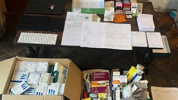 Se hacía pasar por psiquiatra, llevó a un paciente al hospital y descubrieron que usaba la matrícula de una médica que trabajaba allí