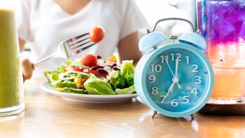 El ayuno intermitente restringe las