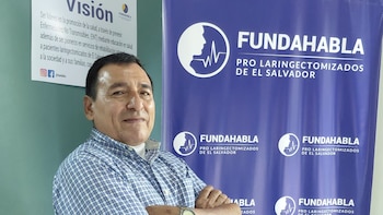 Pedro Tobías sobreviviente de cáncer: “Poco a poco mi voz se fue apagando”