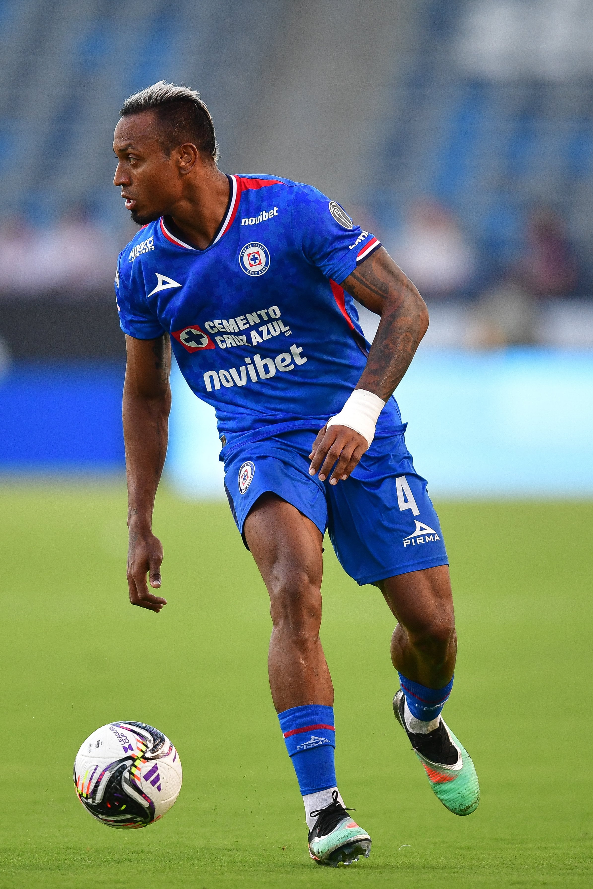 El jugador continuará siendo jugador de la Máquina. (Crédito: Gary A. Vasquez-Imagn Images)